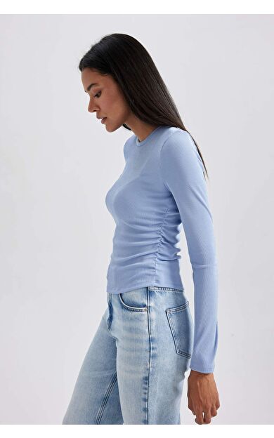 DeFacto Slim Fit Bisiklet Yaka Uzun Kollu Tişört