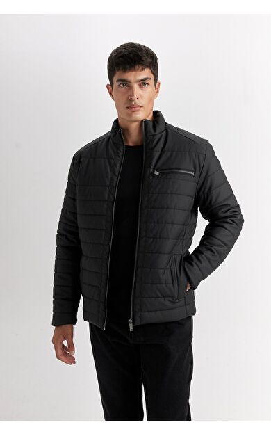 DeFacto Su İtici Slim Fit Dar Kesim Dik Yaka Fermuarlı Suni Deri Mont B3568AX25SPBK27
