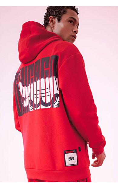 DeFacto NBA Chicago Bulls Standart Fit Kapüşonlu Kalın Sweatshirt Kumaşı Sweatshirt