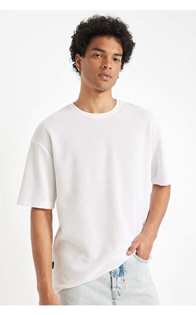 DeFacto DeFactoFit Comfort Fit Bisiklet Yaka Ağır Kumaş Kısa Kollu Tişört B4444AX24AUWT34