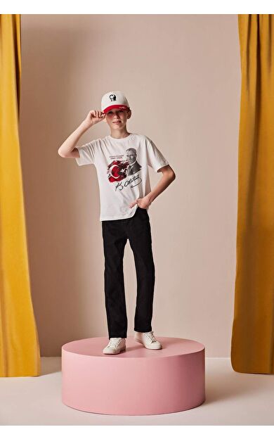 DeFacto Erkek Çocuk Straight Fit Standart Paça Jean Pantolon