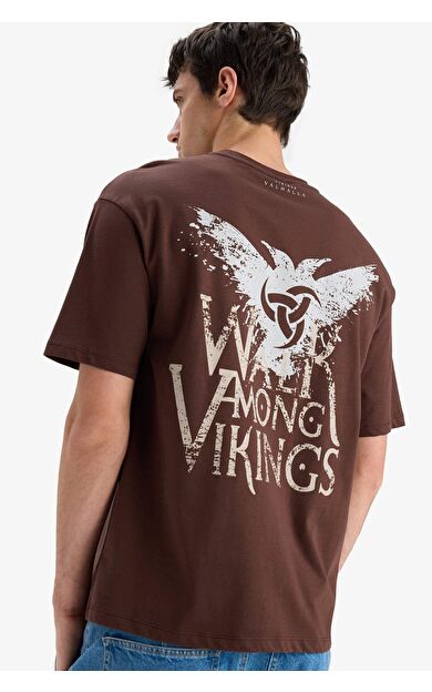 DeFacto %100 Pamuk Vikings Valhalla Comfort Regular Fit Rahat Kalıp Bisiklet Yaka Sırt Baskılı Kısa Kollu Tişört
