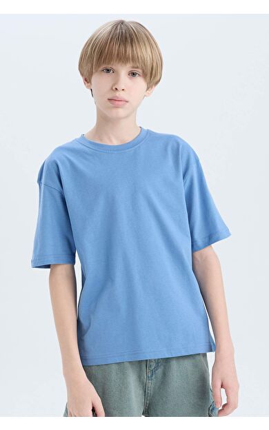 DeFacto Erkek Çocuk Oversize Geniş Kalıp Bisiklet Yaka Basic Düz Kısa Kollu Tişört B5927A825SMBE105