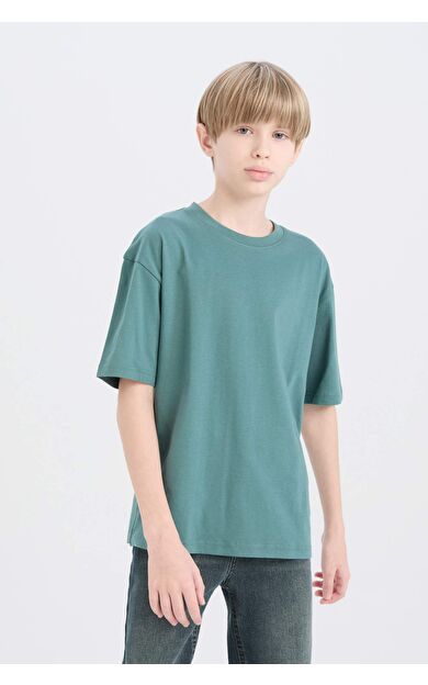 DeFacto Erkek Çocuk Oversize Geniş Kalıp Bisiklet Yaka Basic Düz Kısa Kollu Tişört B5927A825SMGN469
