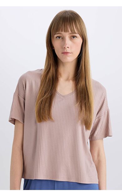 DeFacto Fall in Love Regular Fit V Yaka Casual Üst B6181AX24SPBN502
