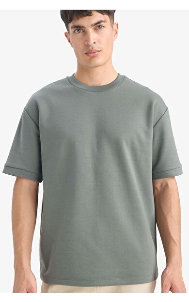 DeFacto Oversize Geniş Kalıp Bisiklet Yaka Basic Düz Kısa Kollu Tişört B6494AX25AUGN826