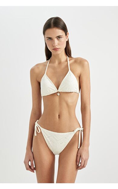 DeFacto Fall in Love Regular Fit Nakışlı Bikini Alt B6895AX24SMWT16