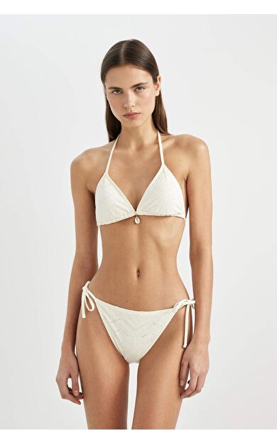 DeFacto Fall in Love Regular Fit Nakışlı Bikini Alt B6895AX24SMWT16