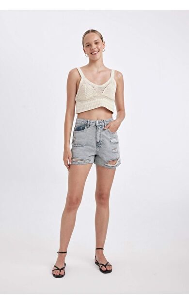 DeFacto Mom Fit Yüksek Bel Kesik Uçlu Paça Jean Şort