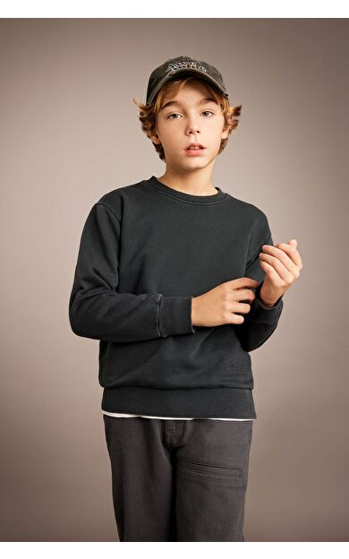DeFacto Erkek Çocuk Regular Fit Bisiklet Yaka Sweatshirt B7976A823CWAR31