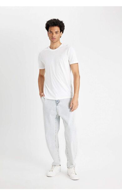 Relaxed Slouchy Fit Havuç Kalıp Normal Bel Daralan Paça Jean Pantolon