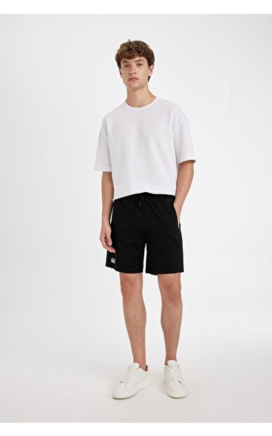 DeFacto Slim Fit Dar Paça Şort B8674AX24SMBK81