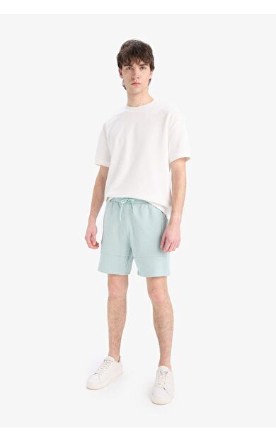 DeFacto Slim Fit Dar Kesim Dar Paça Basic Düz Şort B8674AX25SPGN1093