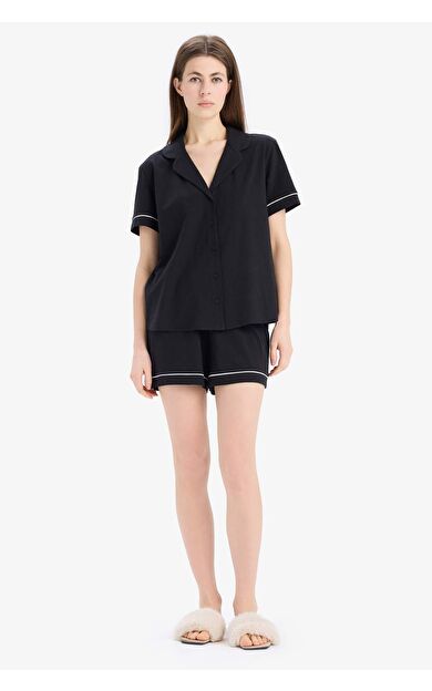 Pijama Takımı Kısa Kollu Pijama Üstü Şortlu Pijama Altı-Fall in Love