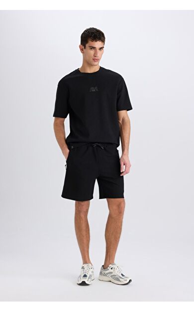 DeFacto Regular Fit Düz Paça Cepli Basic Düz Şort B8792AX25SMBK81