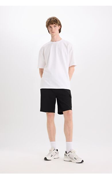 DeFacto Regular Fit Düz Paça Kargo Cepli Basic Düz Şort B8796AX25SMBK81