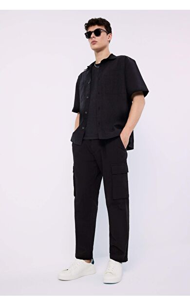 DeFacto Wide Leg Bol Rahat Kesim Kargo Cepli Keten Görünümlü Yazlık Pantolon B9407AX25SPBK81