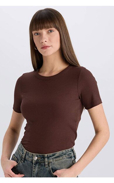 DeFacto Slim Fit Dar Kesim Bisiklet Yaka Fitilli Kaşkorse Basic Düz Kısa Kollu Tişört C0097AX25SPBN341