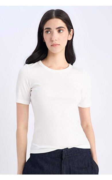 DeFacto Slim Fit Dar Kesim Bisiklet Yaka Basic Düz Fitilli Kaşkorse Kısa Kollu Tişört C0097AX25SPER105