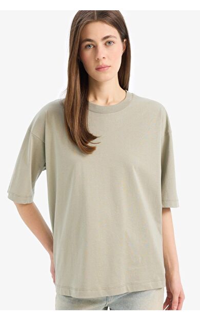 DeFacto Oversize Geniş Kalıp Bisiklet Yaka Basic Düz Penye Kısa Kollu Tişört C0099AX25SPGN497