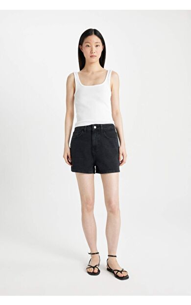 DeFactoFit Mom Fit Yüksek Bel Dar Paça Jean Şort