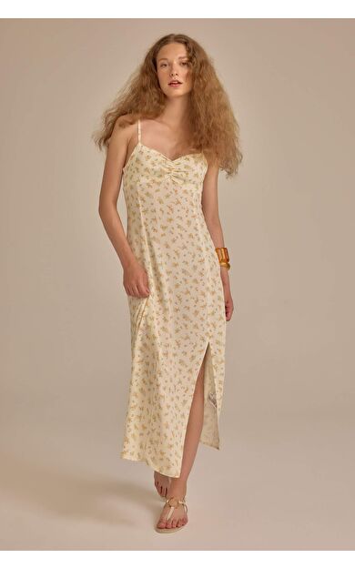 Kalp Yaka Floral Maroken Askılı Midi Elbise