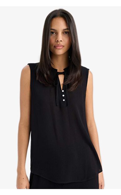 Regular Fit Bisiklet Yaka Krinkıl Kumaş Kolsuz Bluz