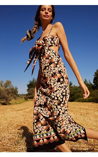 Lug Von Siga x DeFacto Bodycon Desenli Askılı Poplin Midi Elbise