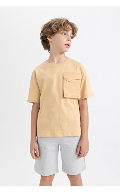 DeFacto Erkek Çocuk Oversize Fit Bisiklet Yaka Kısa Kollu Tişört C1342A824SMBG289