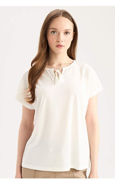 DeFacto Traditional Bisiklet Yaka Casual Kısa Kollu Tişört C1874AX25SPER105