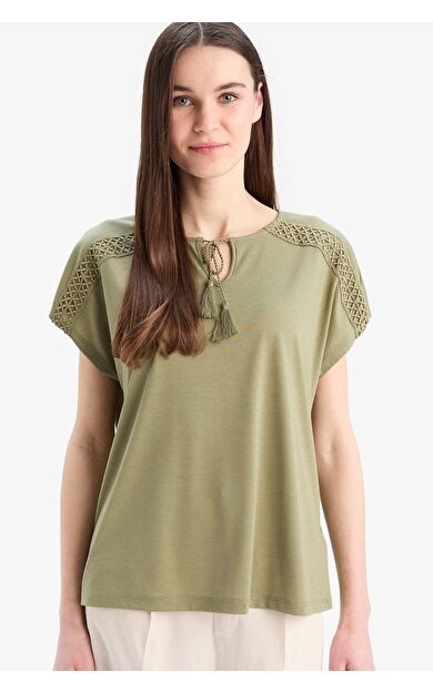 DeFacto Bisiklet Yaka Kısa Kollu Tişört C1874AX25SPKH461