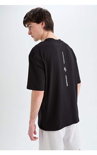 DeFacto Oversize Geniş Kalıp Bisiklet Yaka Sırt Baskılı Kısa Kollu Tişört C2134AX25SMBK81