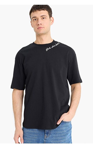 DeFacto Boxy Fit Bisiklet Yaka Yaka Baskılı Baskılı Kısa Kollu Tişört