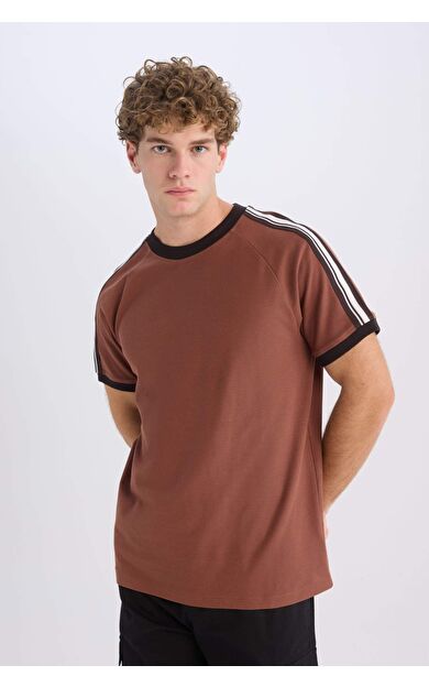 DeFacto Regular Fit Bisiklet Yaka Kısa Kollu Pike Tişört C2563AX25SPBN326