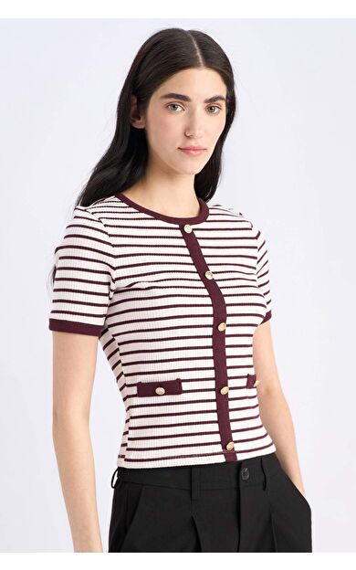 DeFacto Slim Fit Dar Kesim Bisiklet Yaka Çizgili Fitilli Kaşkorse Kısa Kollu Tişört