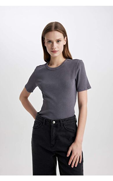 DeFacto Slim Fit Bisiklet Yaka Yıkamalı Kısa Kollu Tişört C2579AX24SMAR191
