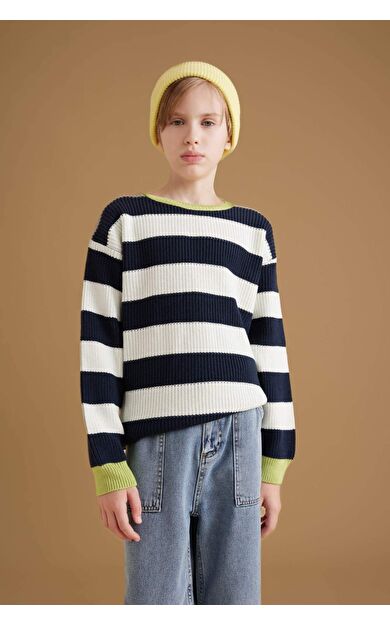DeFacto Erkek Çocuk Bisiklet Yaka Çizgili Triko Kazak C3117A824WNER233