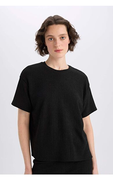 DeFacto Relax Fit Bisiklet Yaka Casual Bürümcük Kısa Kollu Tişört