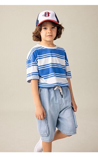 DeFacto Erkek Çocuk Oversize Fit Bisiklet Yaka Çizgili Kısa Kollu Tişört C4047A824SMBE277