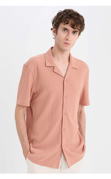 DeFacto Modern Fit Polo Yaka Dokulu Penye Kısa Kollu Gömlek C4125AX25SMBN300