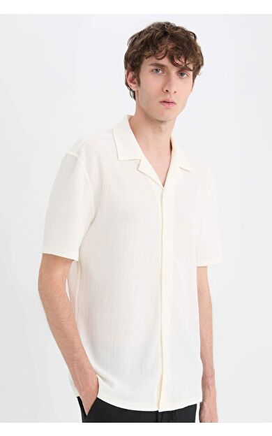 DeFacto Modern Fit Dokulu Penye Kısa Kollu Gömlek