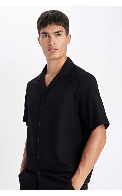 DeFacto DeFactoFit Relax Fit Polo Yaka Krinkıl Kısa Kollu Gömlek C4127AX24AUBK27