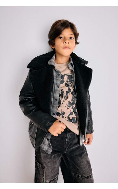 DeFacto Erkek Çocuk Su İtici Fermuarlı Yaka Pelüş Astar Suni Deri Mont