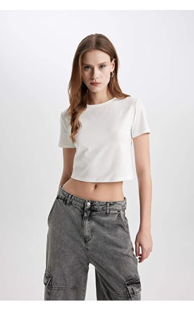DeFacto Slim Fit Bisiklet Yaka Kısa Kollu Tişört C4332AX24SPER105