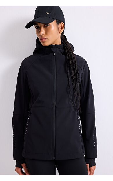 DeFacto Rüzgar Geçirmez Su İtici Softshell Slim Fit Kapüşonlu Fermuarlı Cepli Yağmurluk