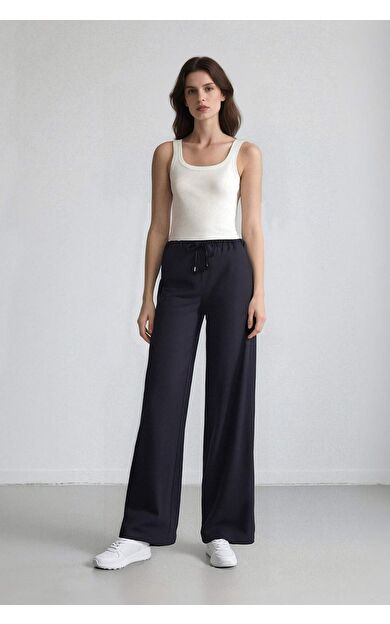 DeFacto Wide Leg Geniş Paça Esnek Belli Bağcıklı Basic Düz Pantolon C5628AX25SPNV173
