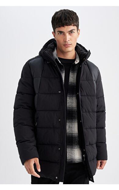 DeFacto Slim Fit Dar Kesim Kapüşonlu Astarlı Parka C5712AX24WNBK27