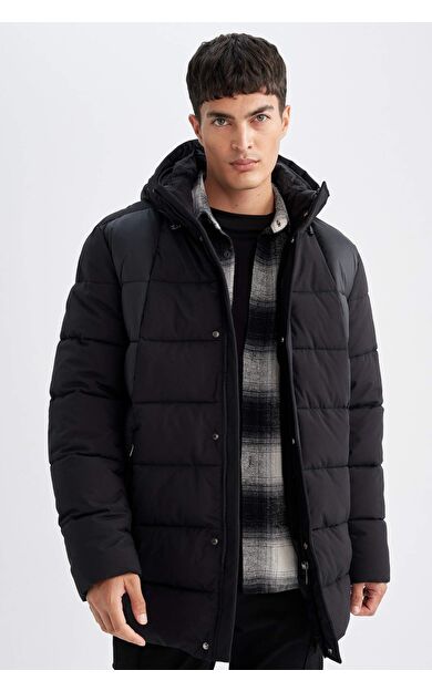 DeFacto Slim Fit Dar Kesim Kapüşonlu Astarlı Parka C5712AX24WNBK27