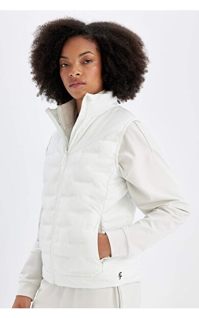 DeFacto DeFactoFit Dik Yaka Su İtici Sporcu Şişme Yelek