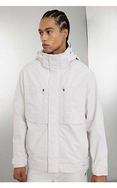 DeFactoFit Su İtici Regular Fit Kapüşonlu Su Geçirmez Kapüşonlu Mont